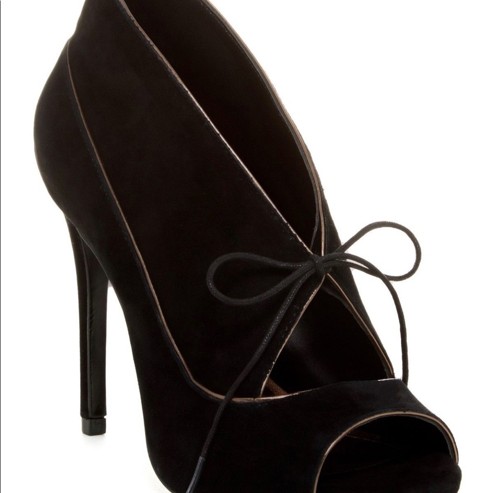 POUR LA VICTOIRE BOOTIES